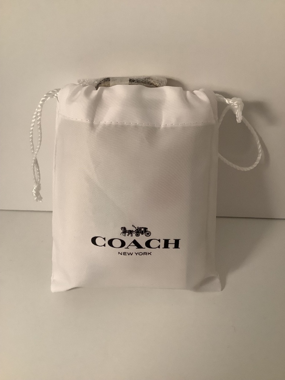 NWT Coach Essential Zip Card Case Wallet Sticker Print Brass & Chalk Leather - Picture 8 of 8